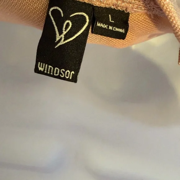 Windsor Shimmering Blouse in Rose Gold - Picture 4 of 4